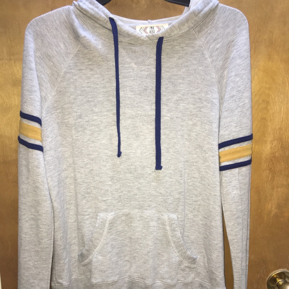 NEW! T-Shirt “Sweatshirt” Look!